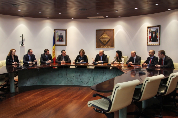 L'acte de signatura del Pla director de dinamització econòmica d'Encamp celebrat aquest dijous.